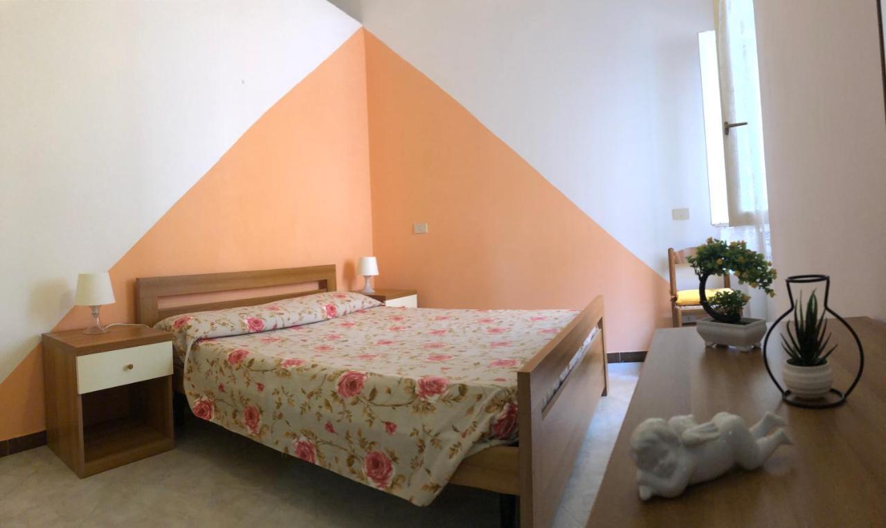 Appartamenti A Due Passi Dal Mare Spotorno Εξωτερικό φωτογραφία